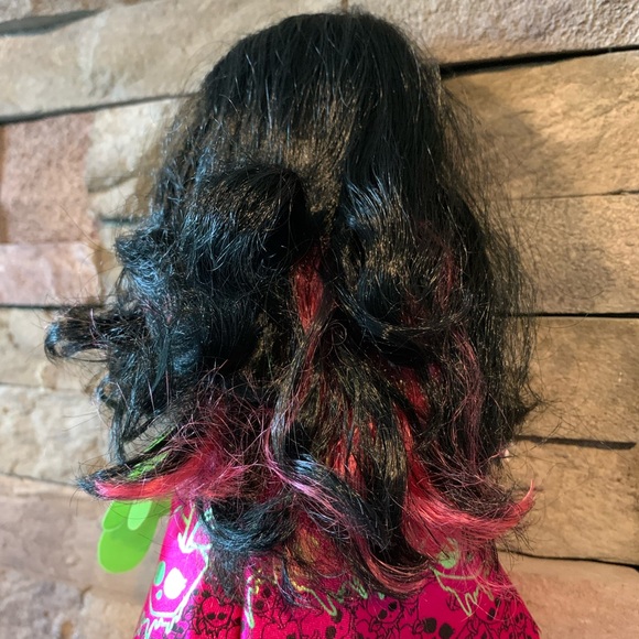 Monster High Draculaura Snow Bite Doll - Target Exclusive 2012 - Picture 8 of 14